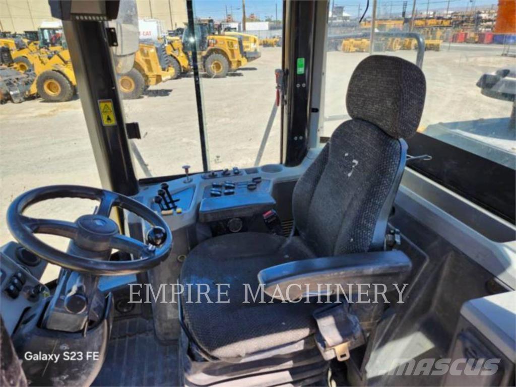 CAT 950GC Фронтальні навантажувачі