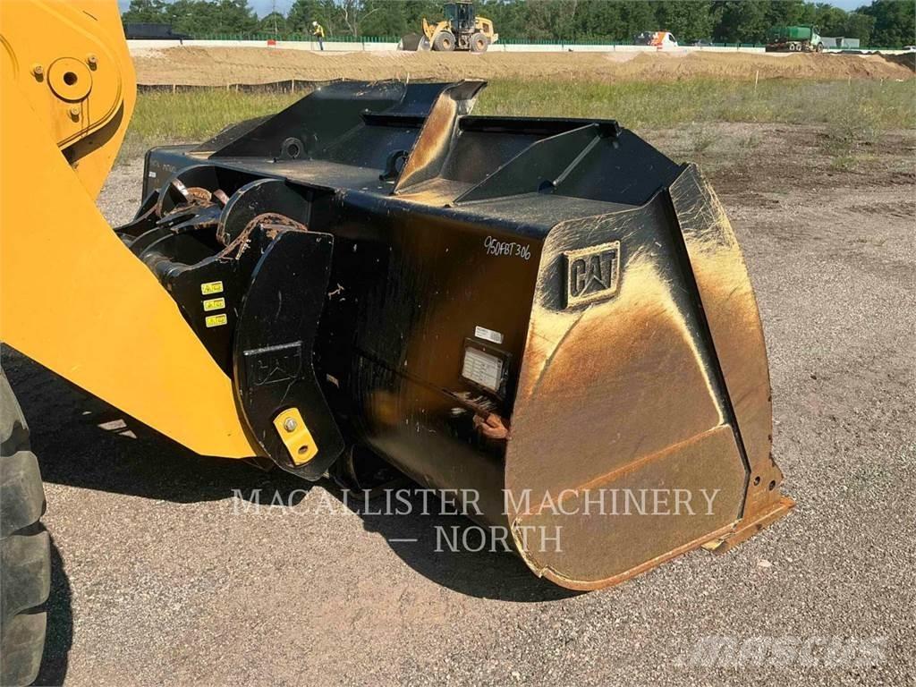 CAT 950GC Q Фронтальні навантажувачі