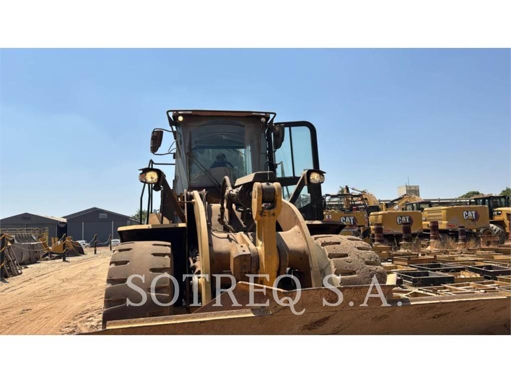 CAT 950L Фронтальні навантажувачі