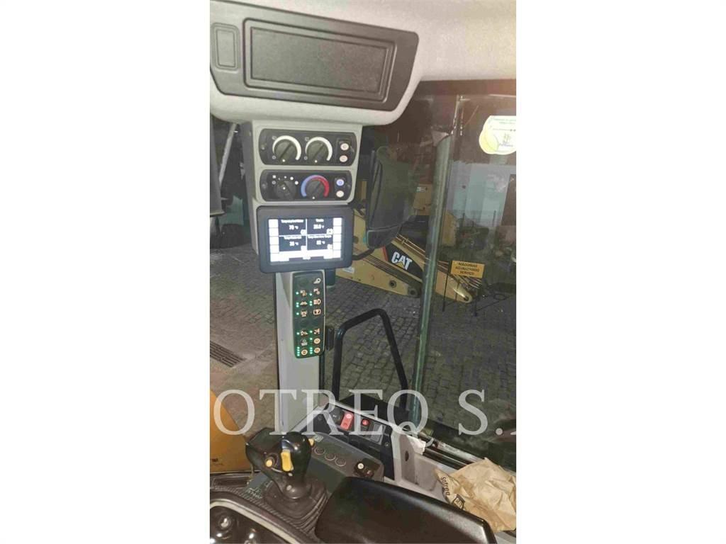 CAT 950L Фронтальні навантажувачі