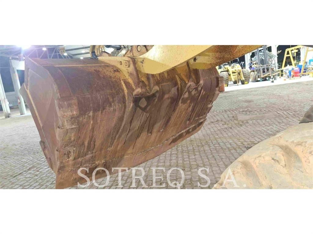 CAT 950L Фронтальні навантажувачі