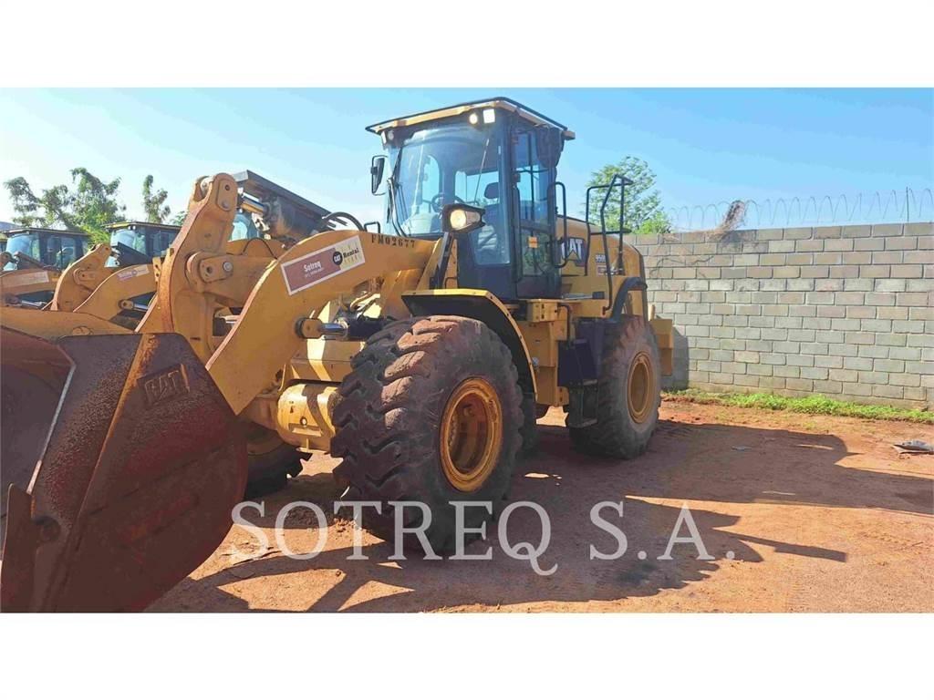 CAT 950L Фронтальні навантажувачі