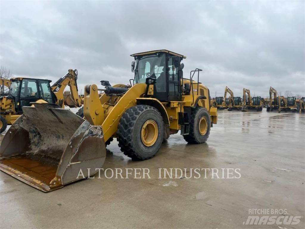 CAT 950M Фронтальні навантажувачі