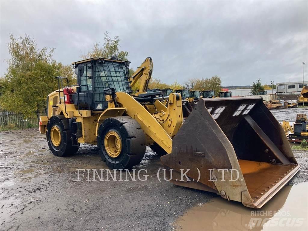 CAT 950M Фронтальні навантажувачі