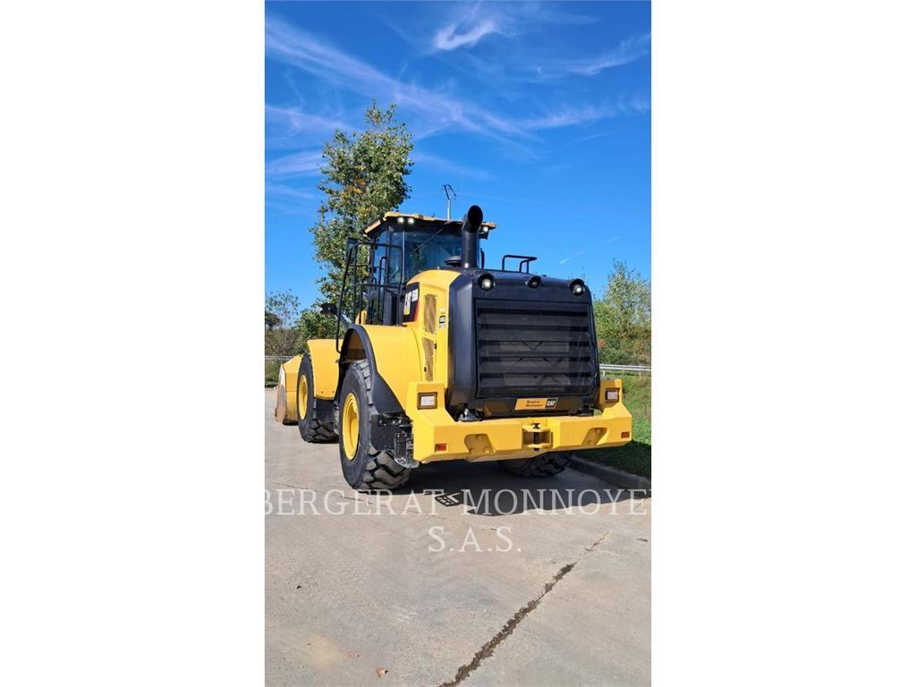 CAT 950M Фронтальні навантажувачі