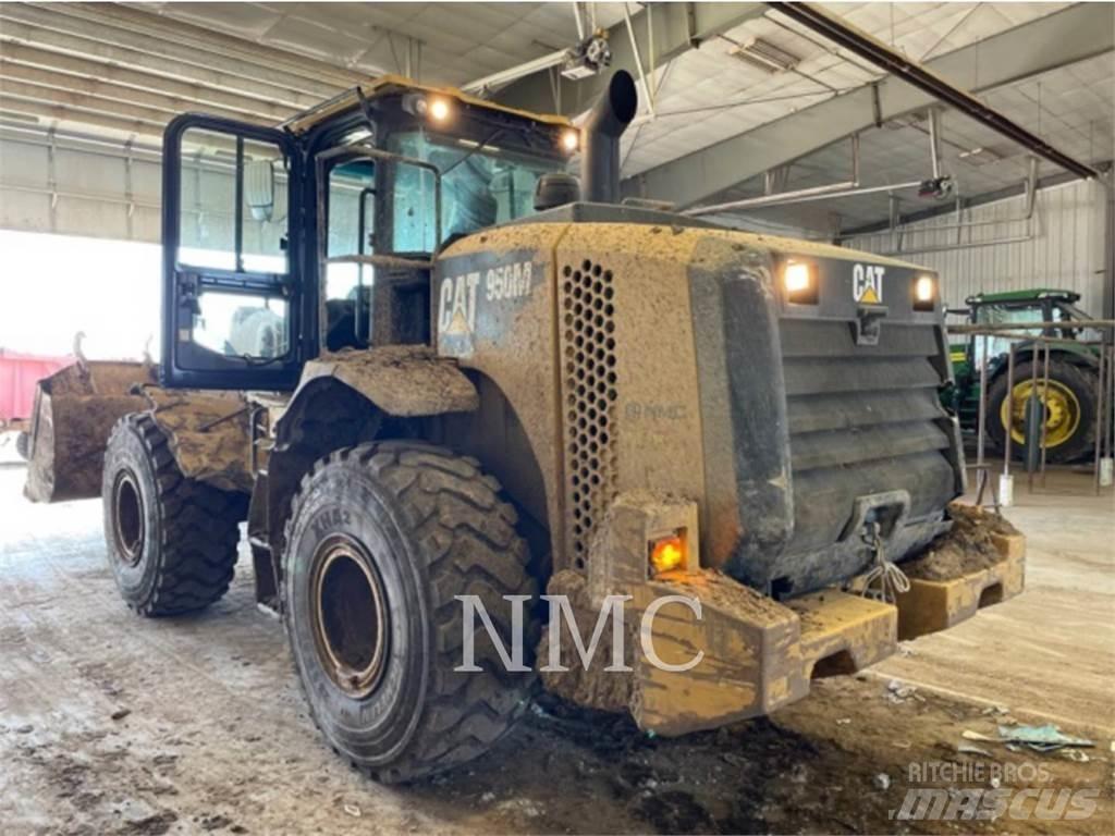 CAT 950M Фронтальні навантажувачі