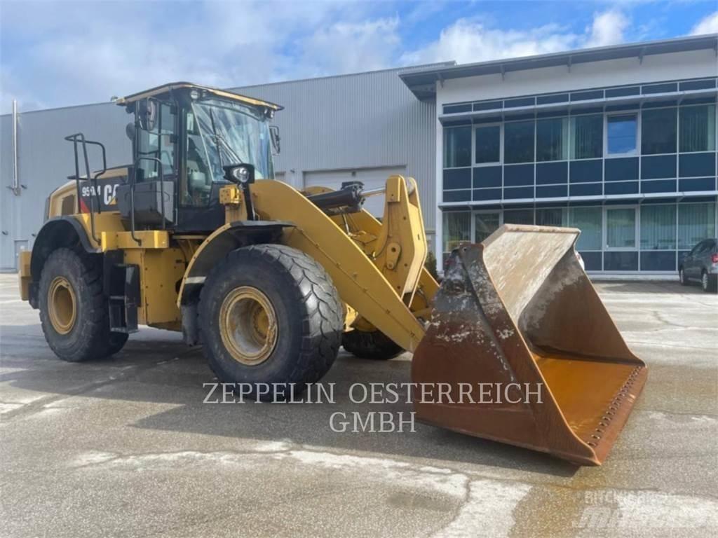 CAT 950M Фронтальні навантажувачі