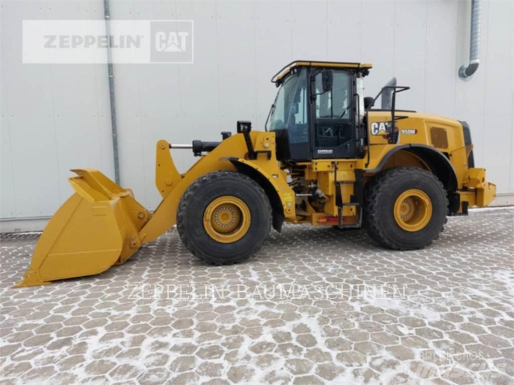 CAT 950M Фронтальні навантажувачі