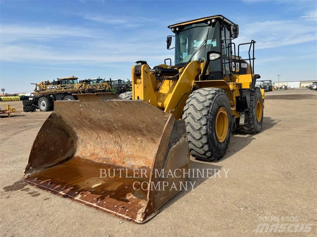 CAT 950M Фронтальні навантажувачі
