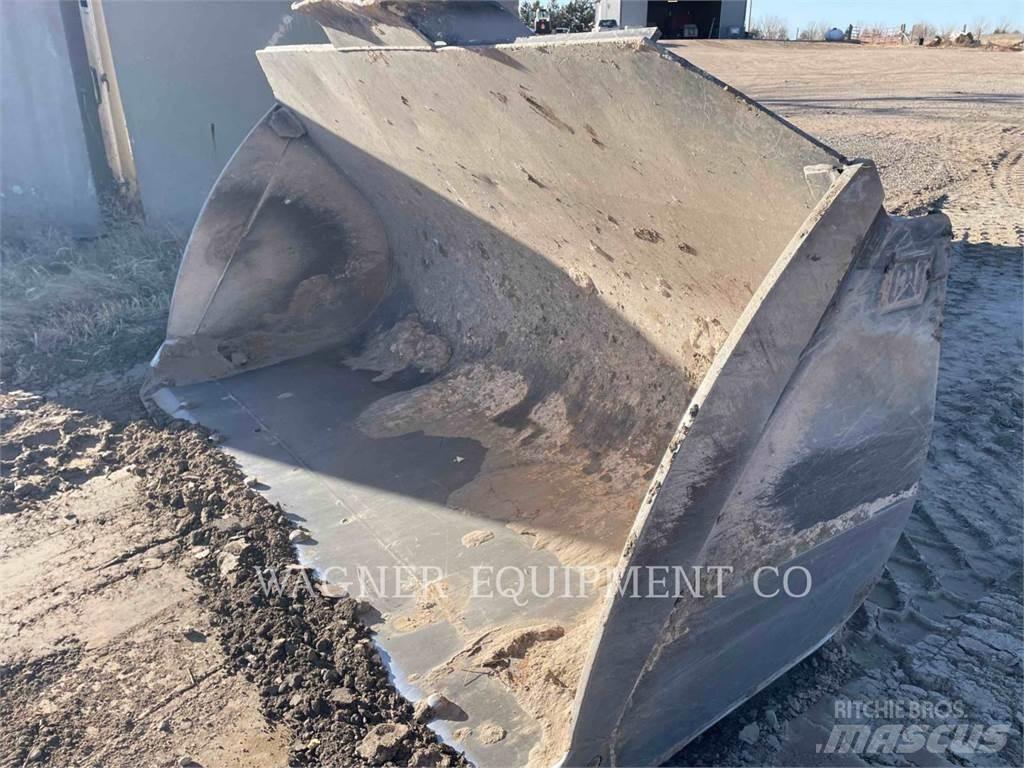 CAT 950M Фронтальні навантажувачі