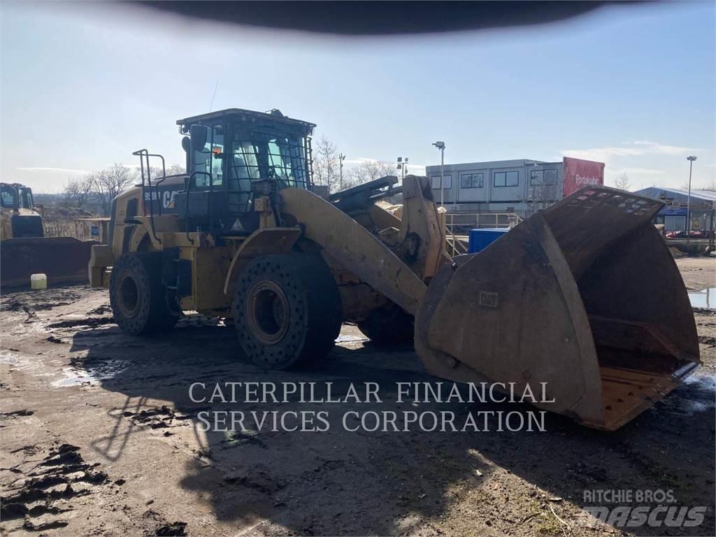 CAT 950M Фронтальні навантажувачі