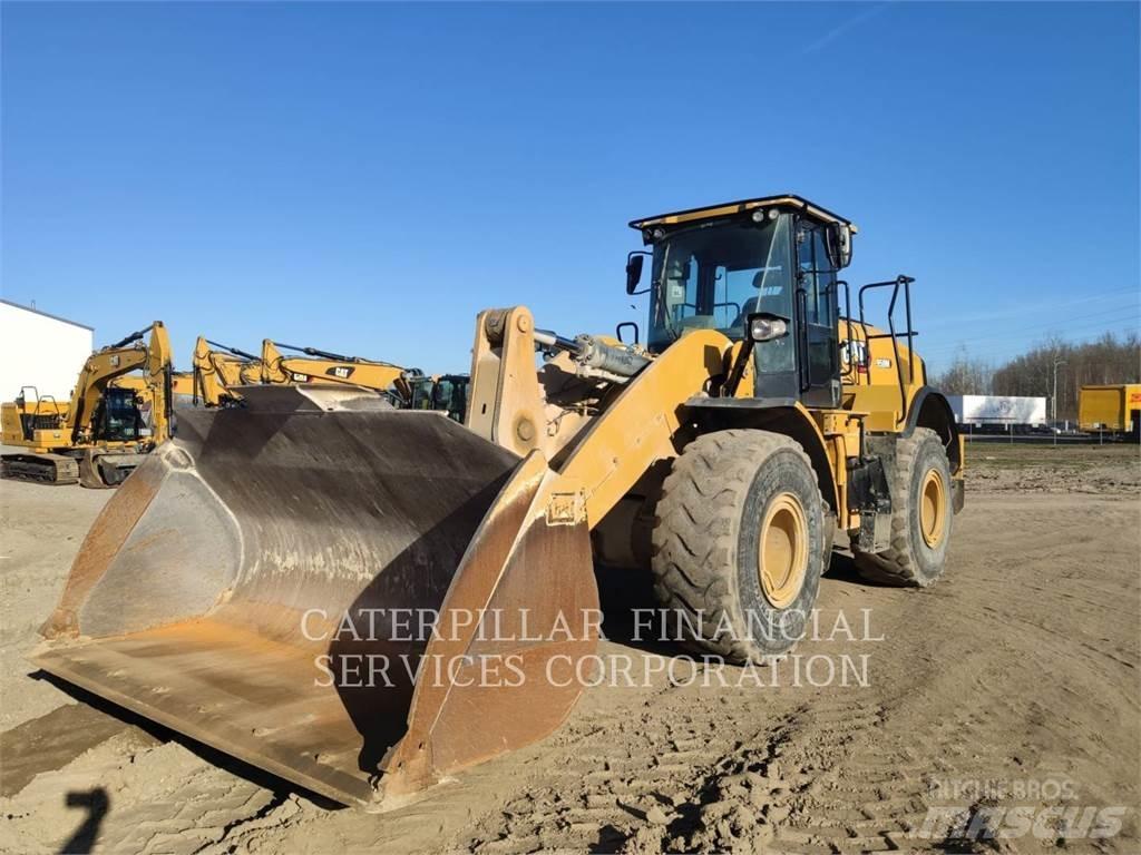 CAT 950M Фронтальні навантажувачі