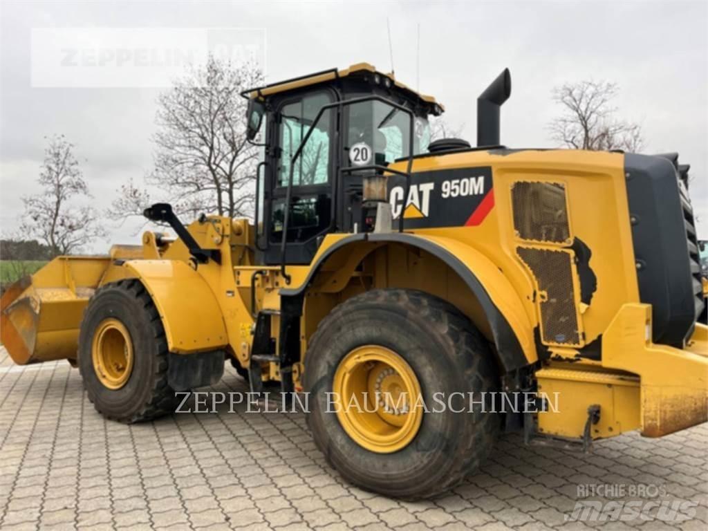 CAT 950M Фронтальні навантажувачі