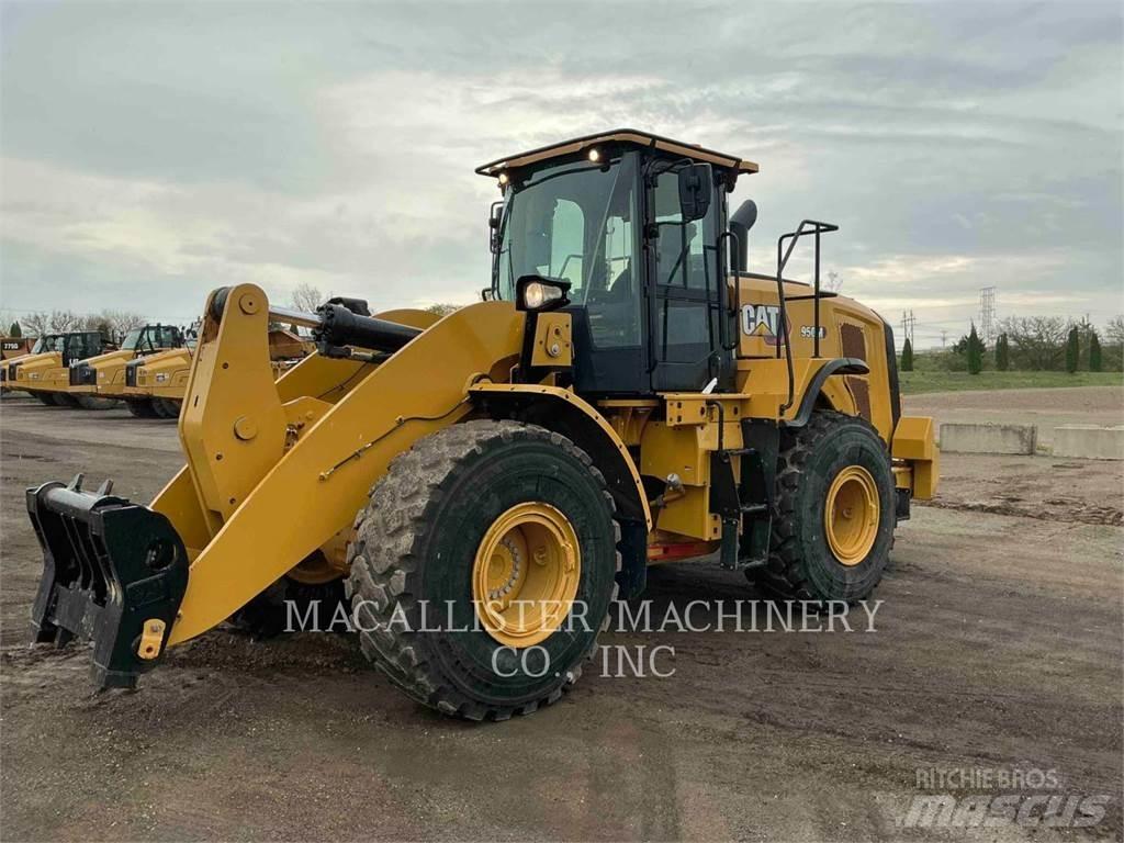 CAT 950M Фронтальні навантажувачі
