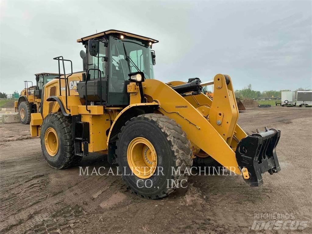 CAT 950M Фронтальні навантажувачі
