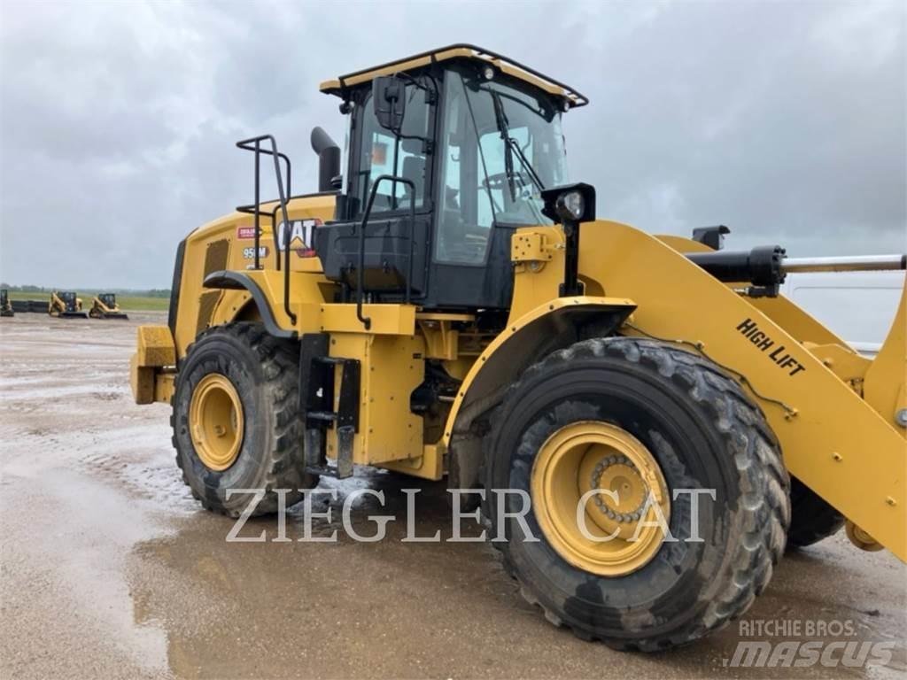 CAT 950M Фронтальні навантажувачі