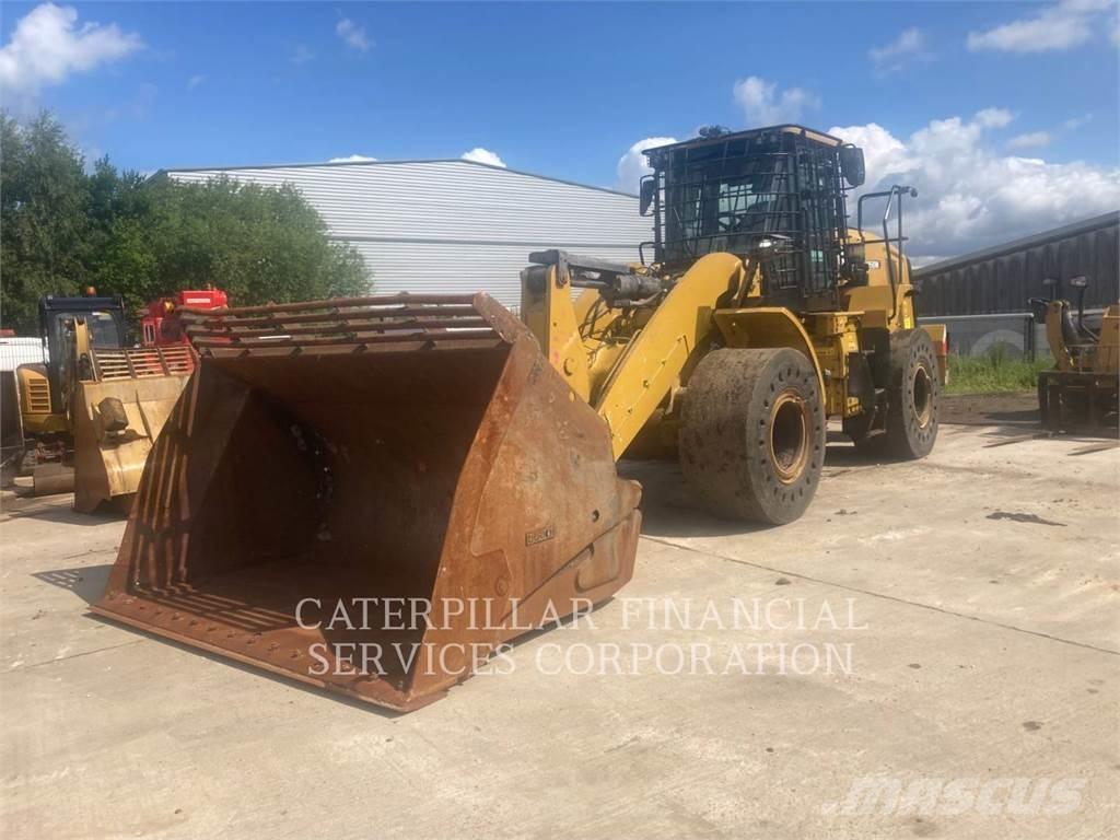 CAT 950M Фронтальні навантажувачі