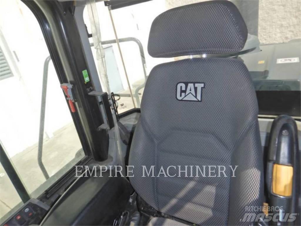 CAT 950M Фронтальні навантажувачі