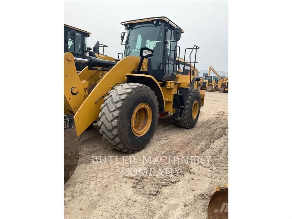 CAT 950M Фронтальні навантажувачі