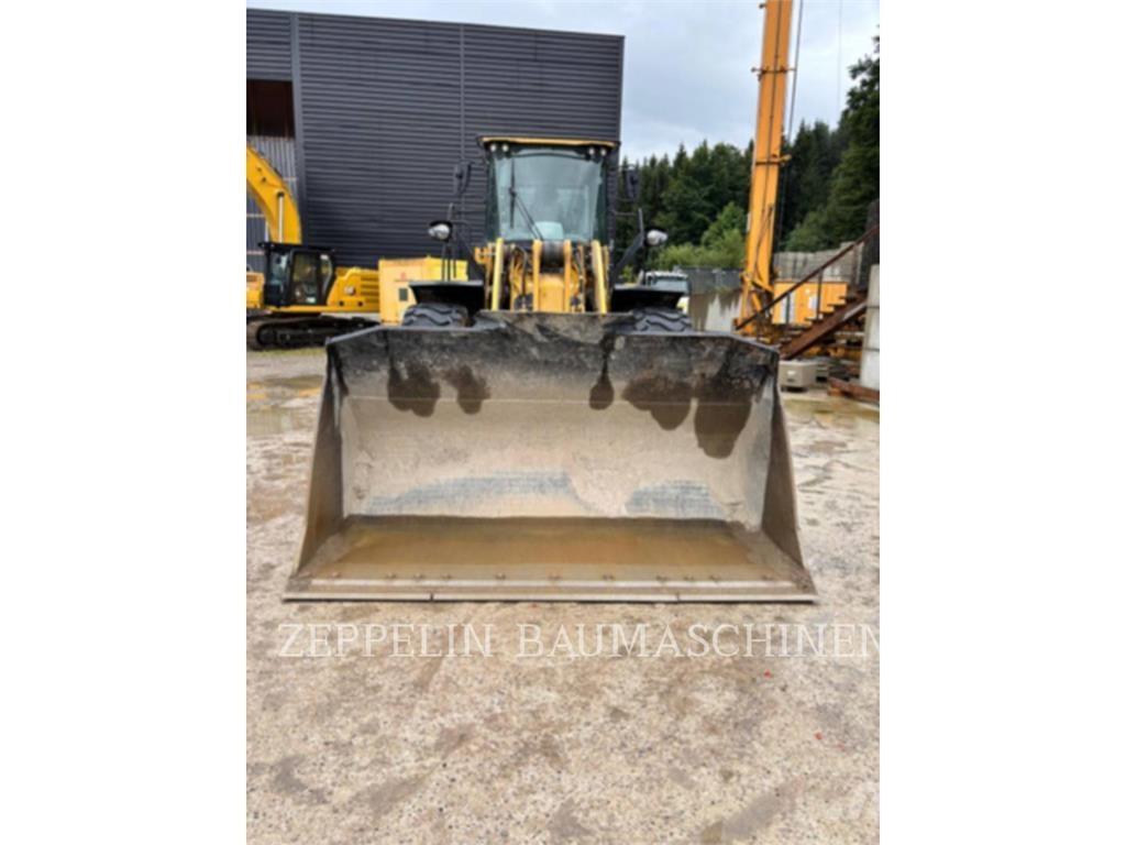 CAT 950M Фронтальні навантажувачі