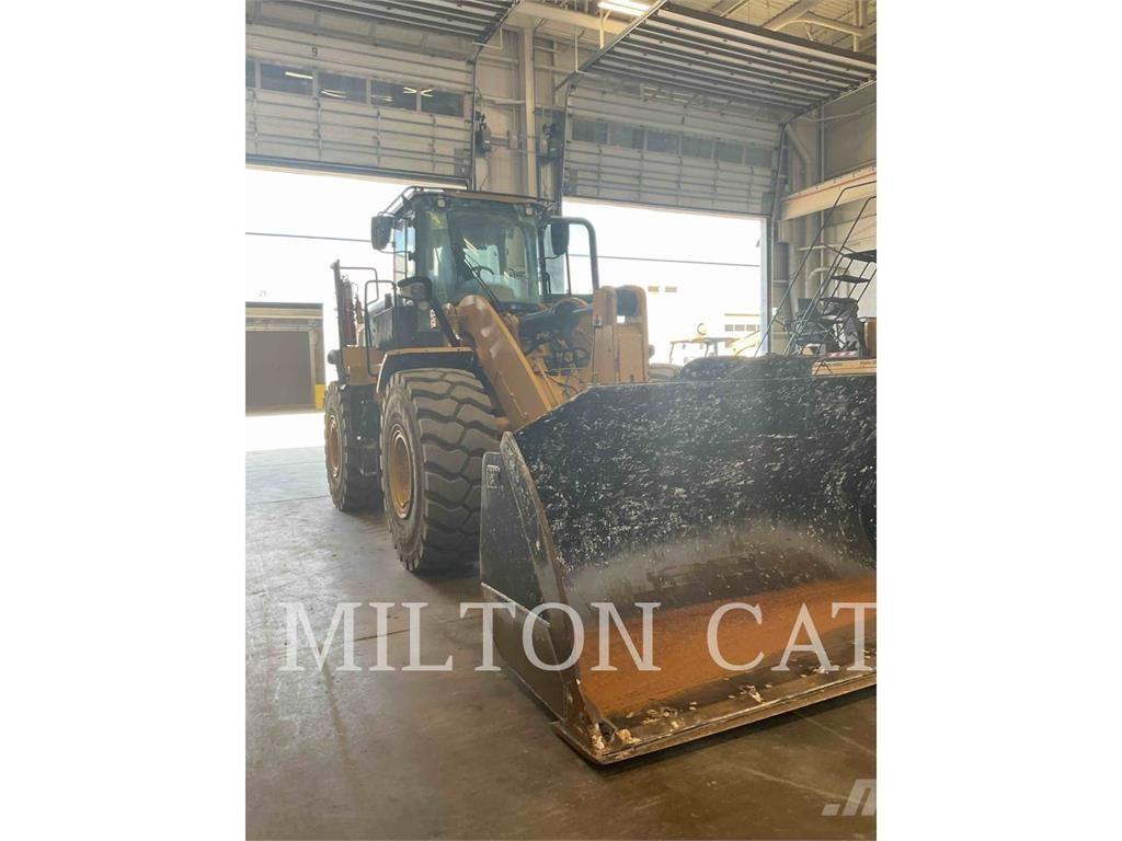 CAT 950M Фронтальні навантажувачі