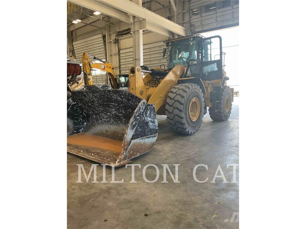 CAT 950M Фронтальні навантажувачі