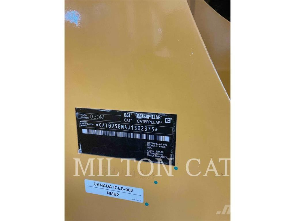 CAT 950M Фронтальні навантажувачі
