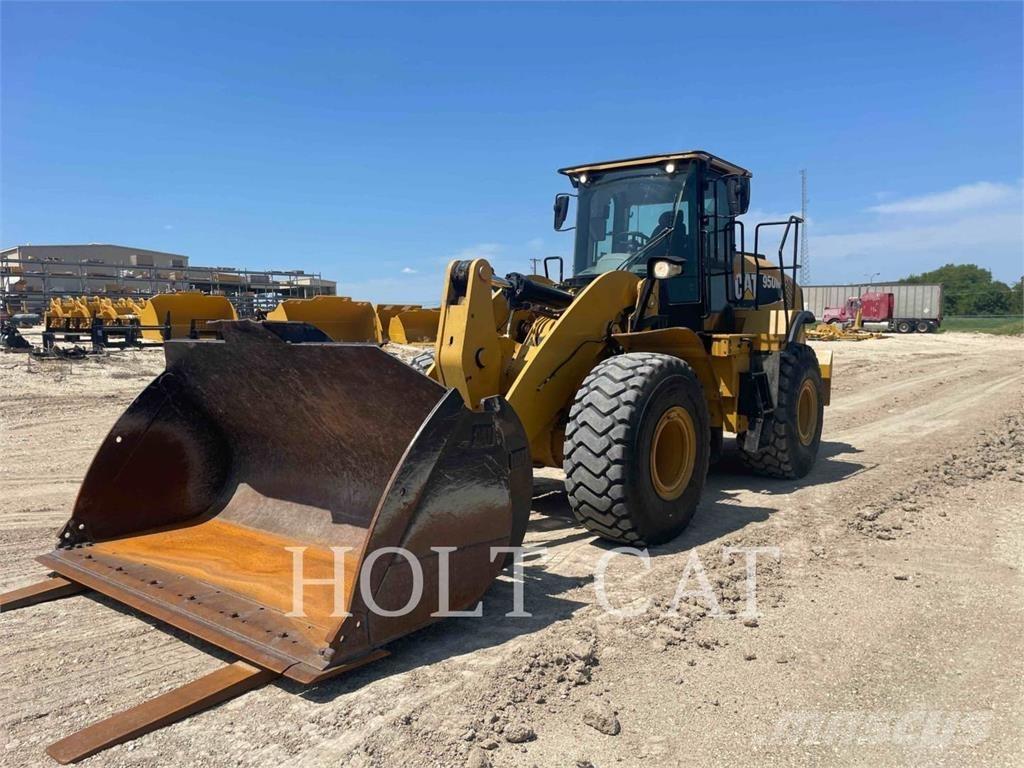 CAT 950M Фронтальні навантажувачі