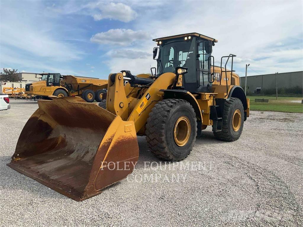 CAT 950M Фронтальні навантажувачі