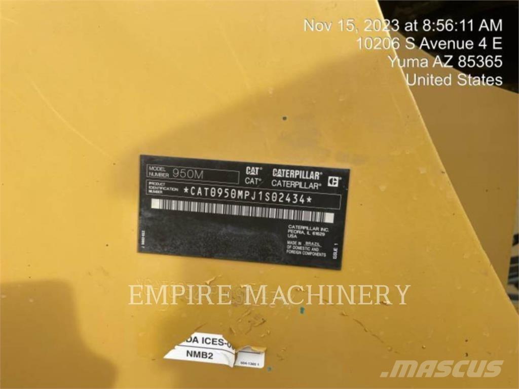 CAT 950M Фронтальні навантажувачі