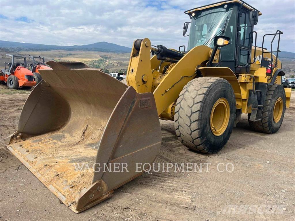 CAT 950M Фронтальні навантажувачі