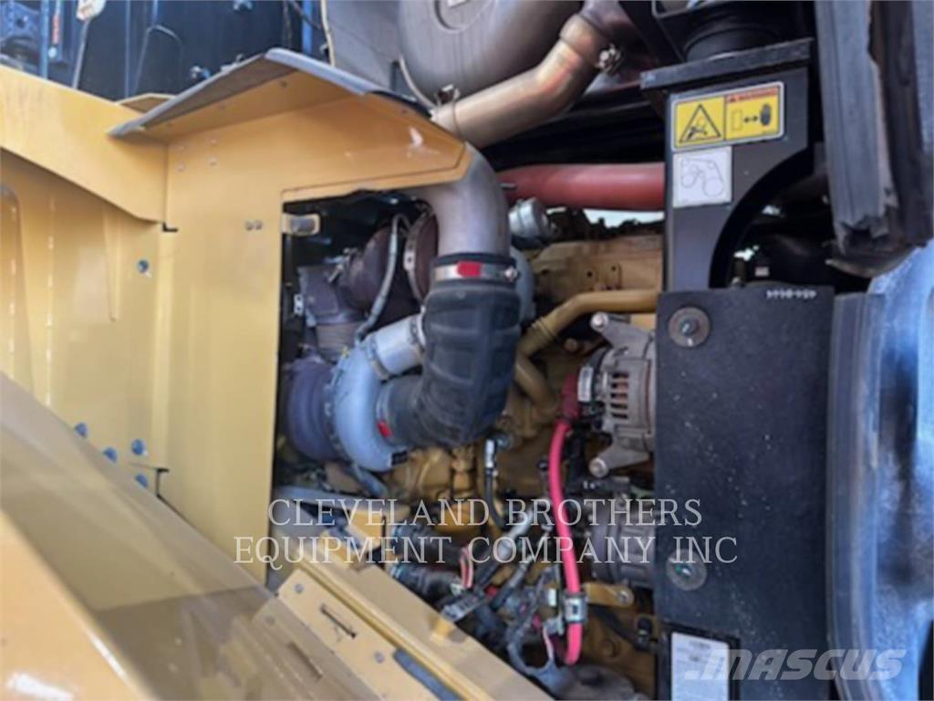 CAT 950M Фронтальні навантажувачі