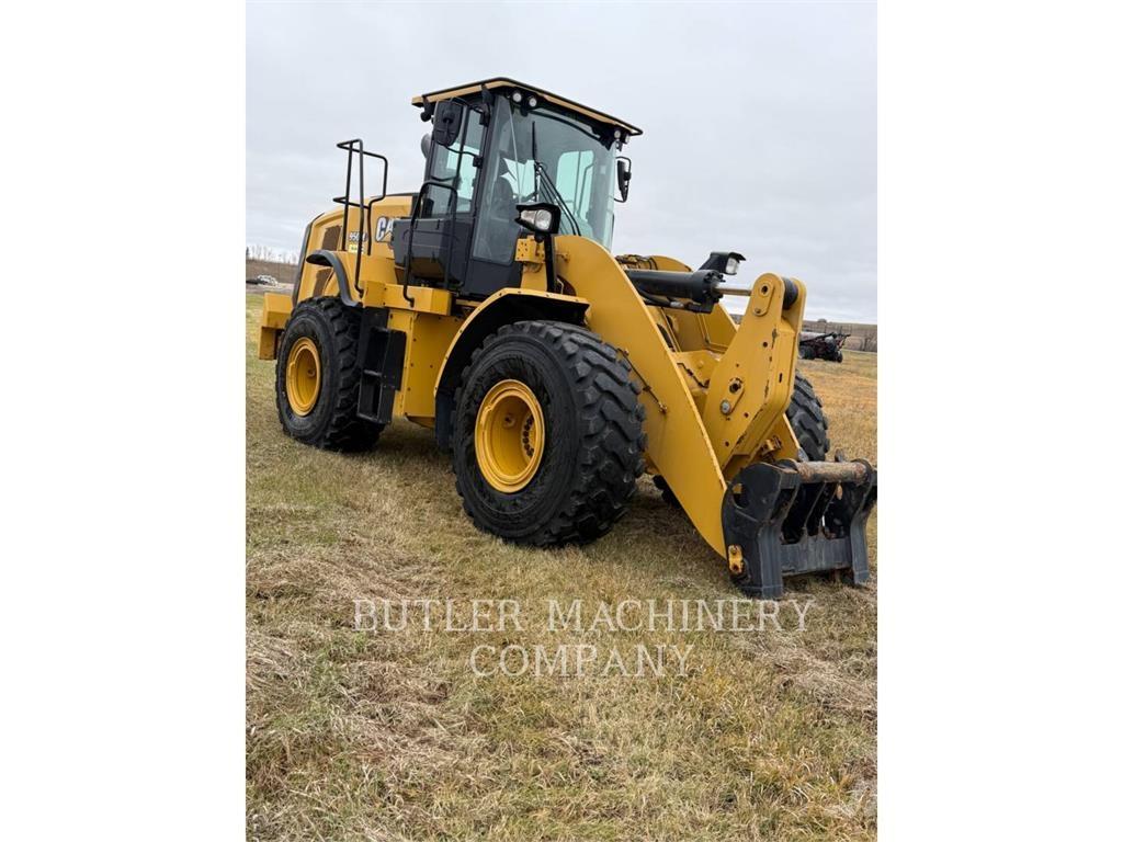 CAT 950M Фронтальні навантажувачі