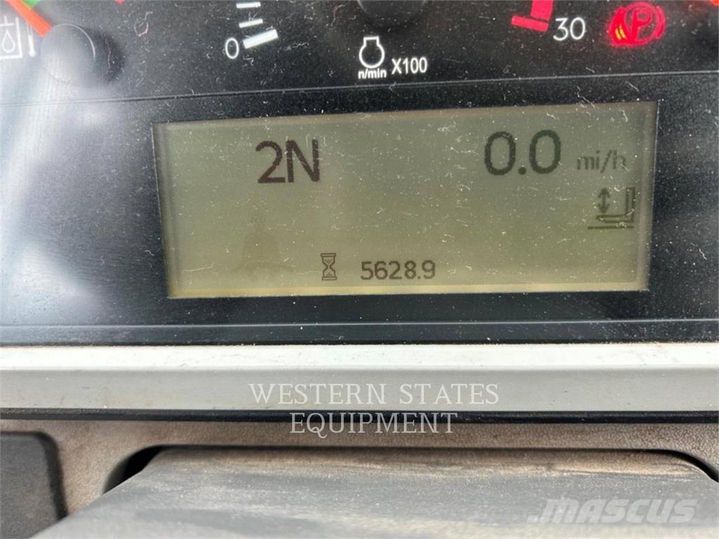 CAT 950M Фронтальні навантажувачі