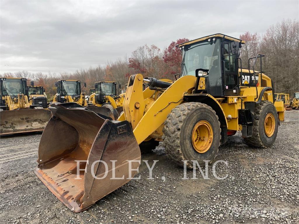 CAT 950M Фронтальні навантажувачі