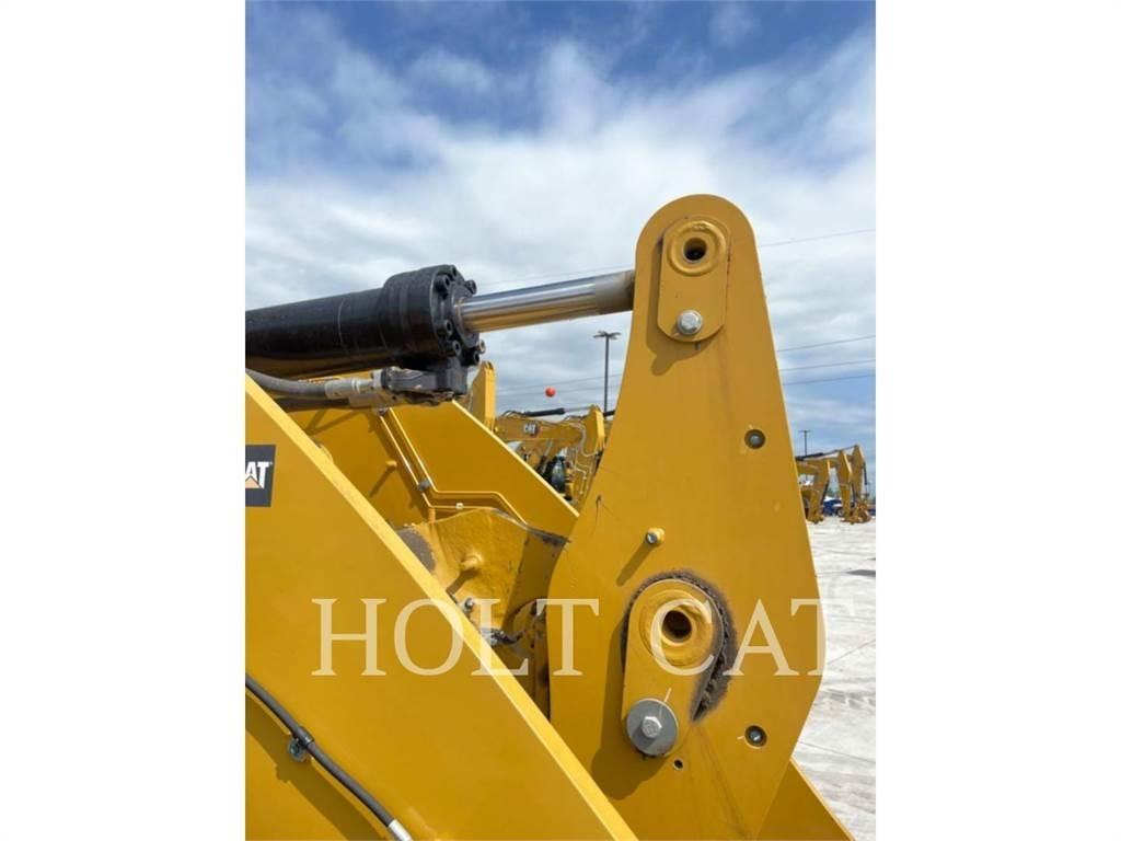 CAT 950M QC Фронтальні навантажувачі
