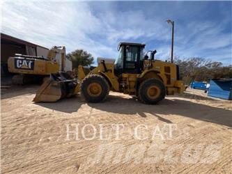 CAT 950M QC Фронтальні навантажувачі