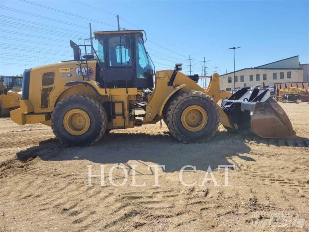 CAT 950M QC Фронтальні навантажувачі