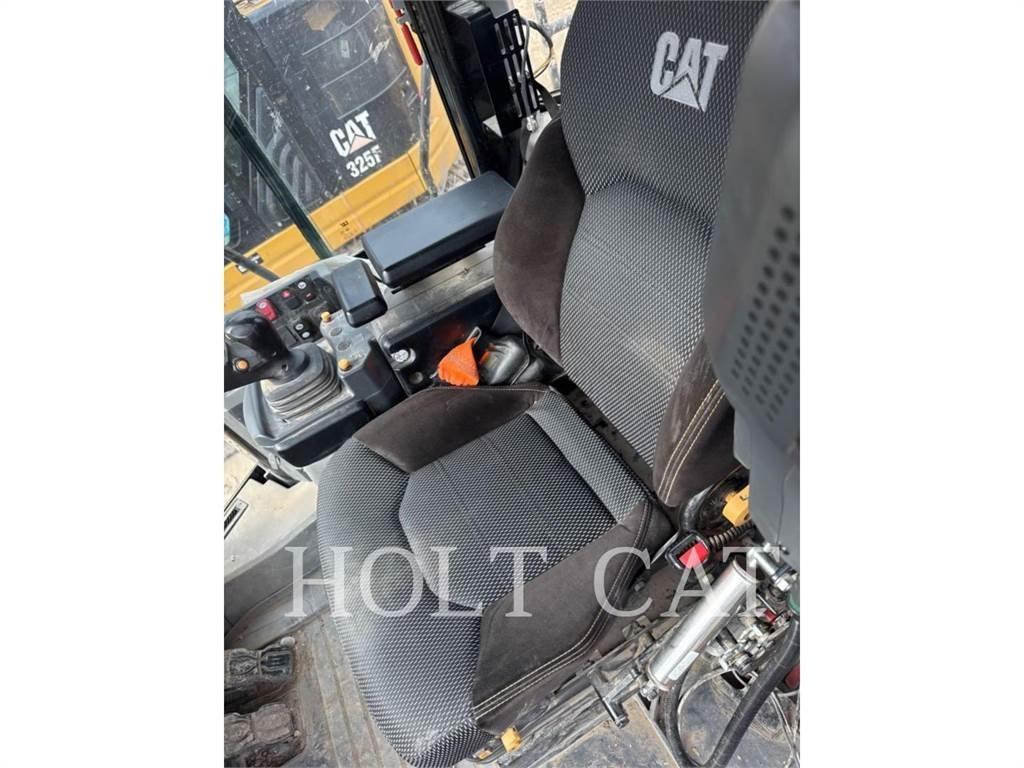 CAT 950M QC Фронтальні навантажувачі