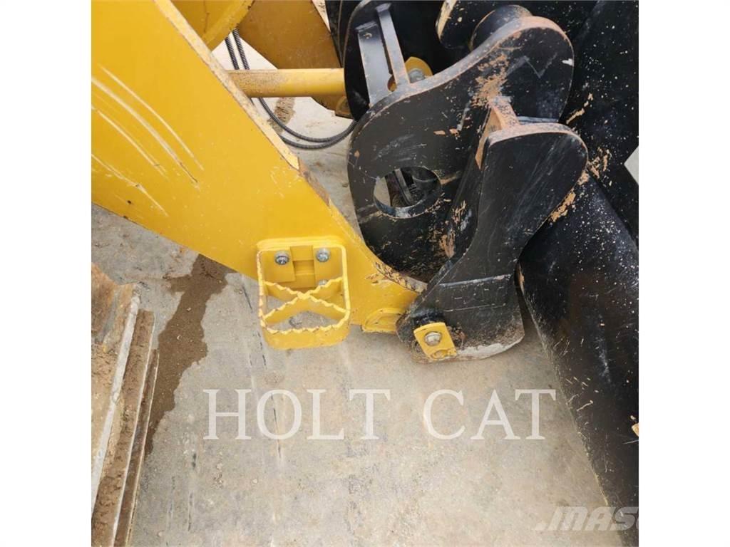 CAT 953 Гусеничні вантажники