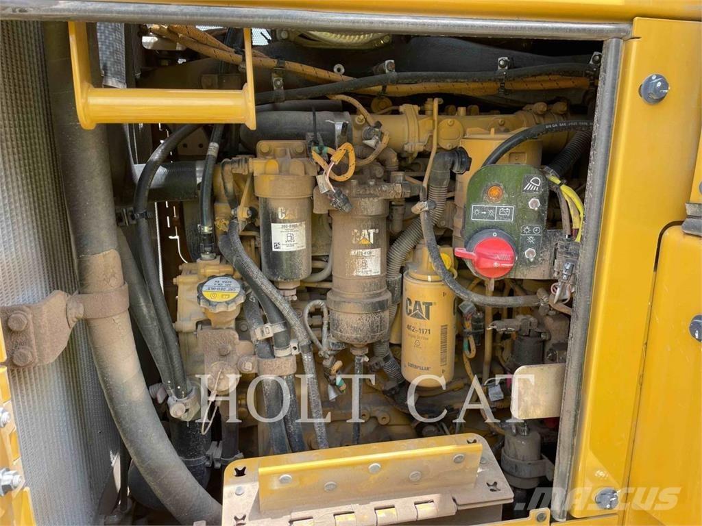 CAT 953 QC Гусеничні вантажники