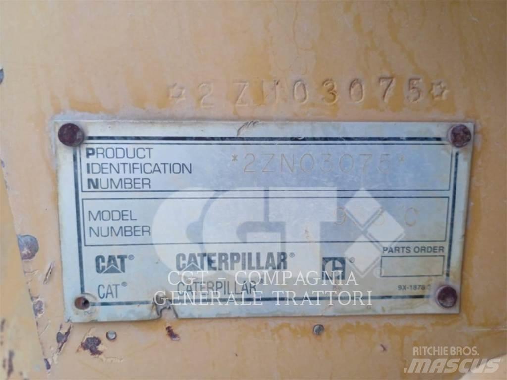 CAT 953C Гусеничні вантажники
