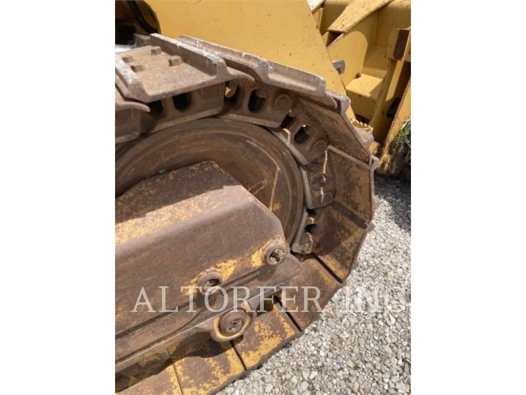 CAT 953D Гусеничні вантажники
