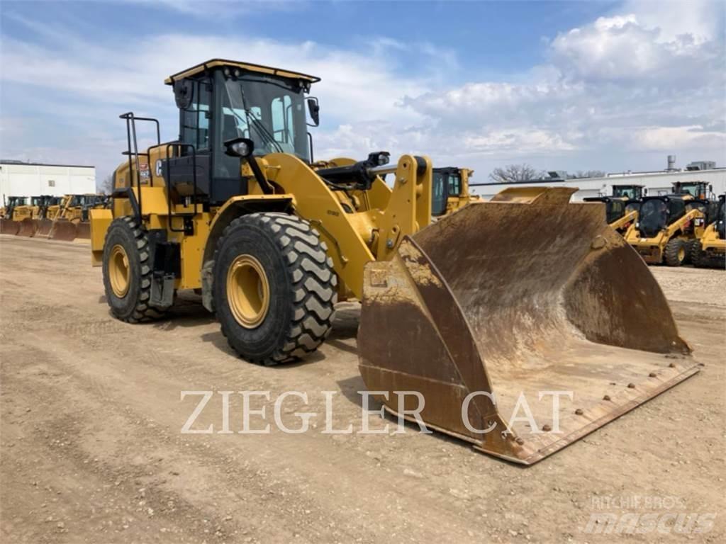 CAT 962 Фронтальні навантажувачі