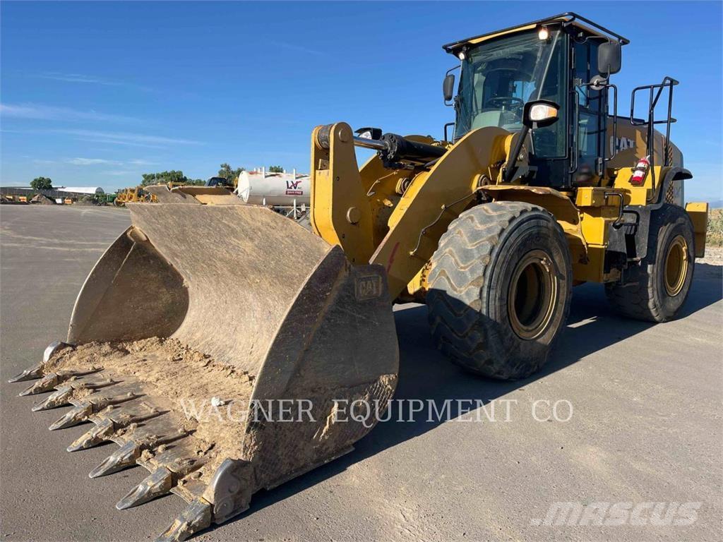 CAT 962K Фронтальні навантажувачі
