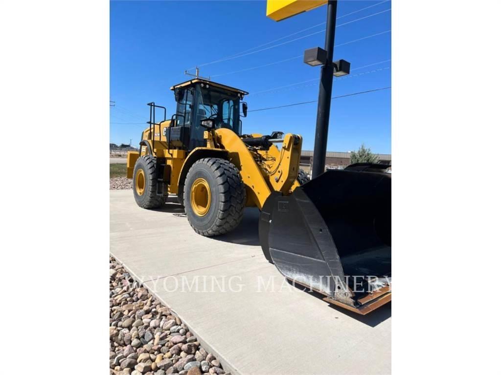 CAT 962M Фронтальні навантажувачі