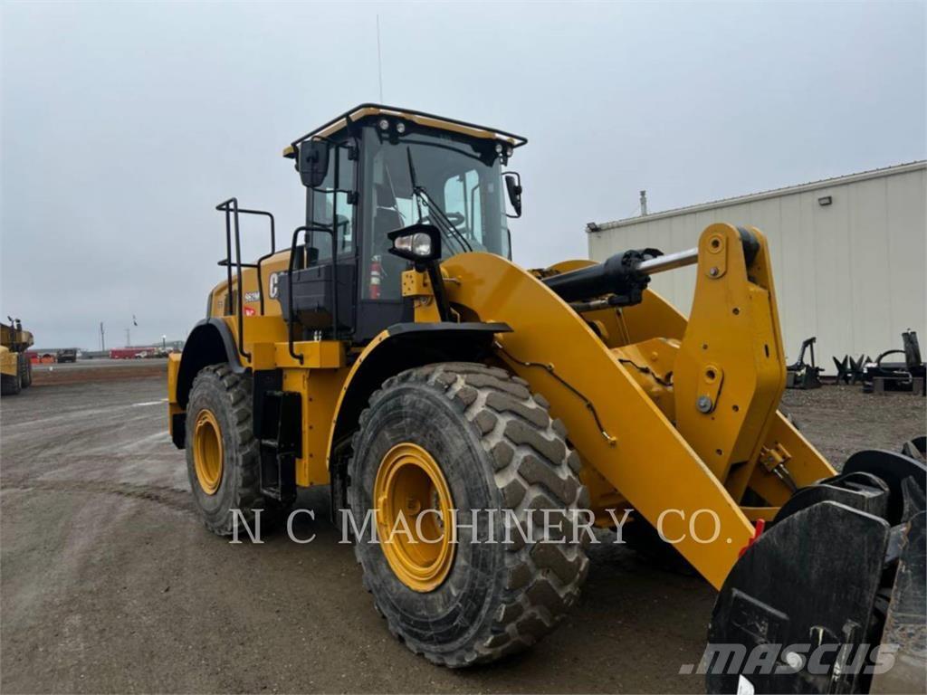 CAT 962M Фронтальні навантажувачі