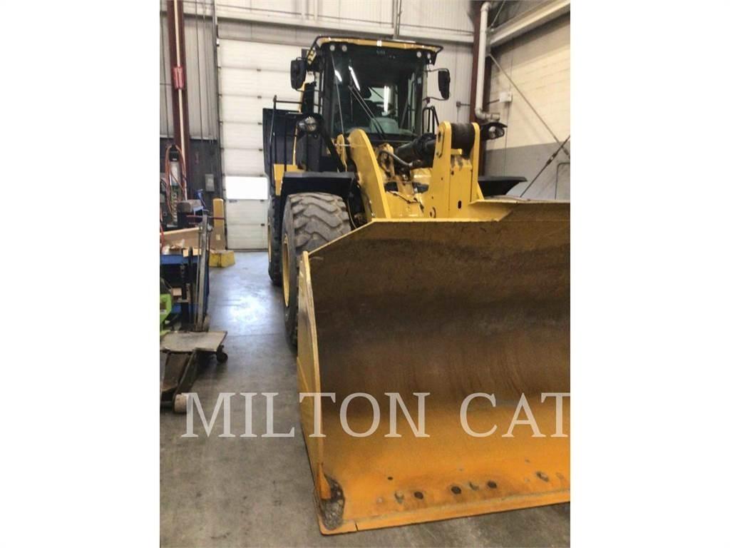 CAT 962M Фронтальні навантажувачі