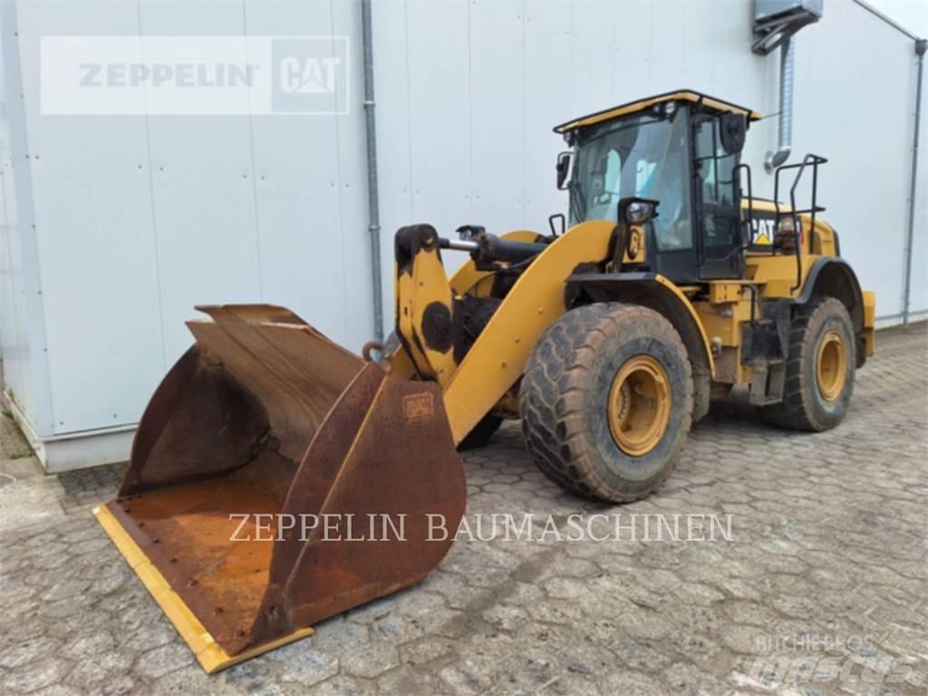 CAT 962M Фронтальні навантажувачі