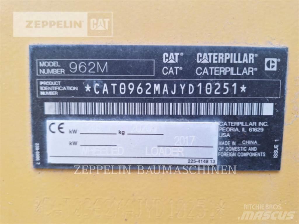 CAT 962M Фронтальні навантажувачі